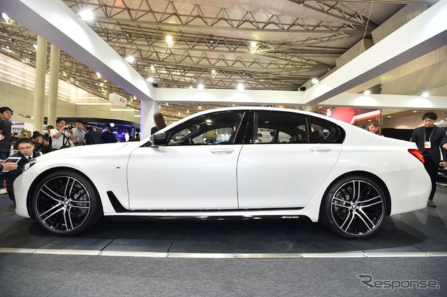 BMW 740i M Sport（東京オートサロン16）