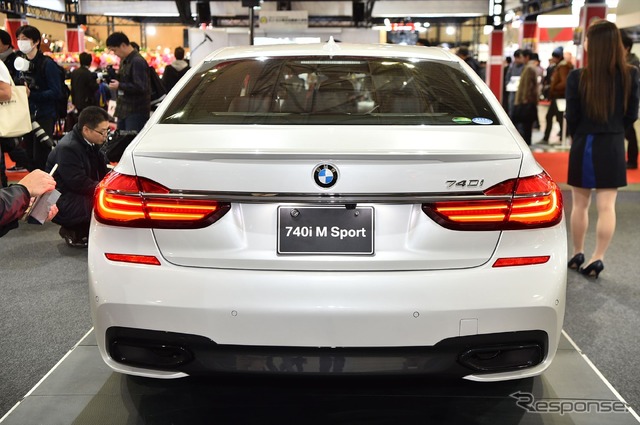 BMW 740i M Sport(東京オートサロン16)