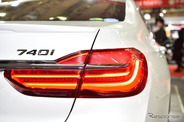 BMW 740i M Sport(東京オートサロン16)