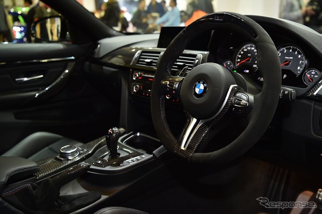 BMW M4 クーペ with Mパフォーマンスパーツ(東京オートサロン16)