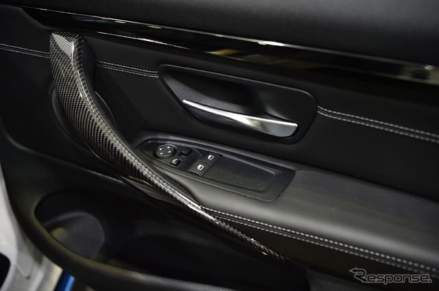 BMW M4 クーペ with Mパフォーマンスパーツ(東京オートサロン16)