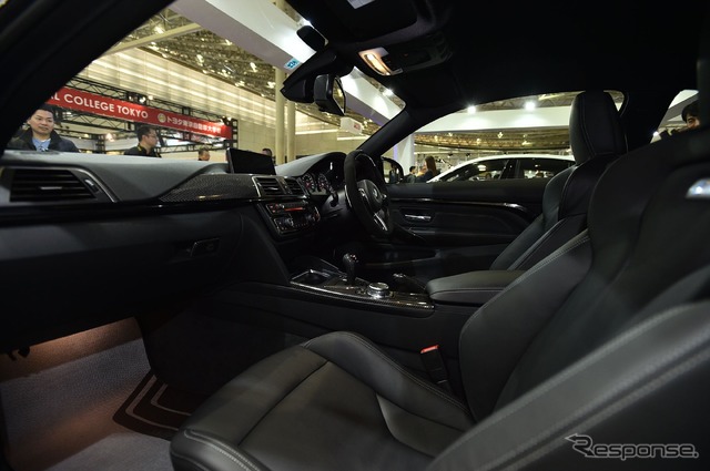BMW M4 クーペ with Mパフォーマンスパーツ(東京オートサロン16)
