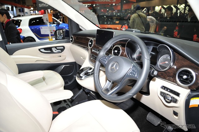 メルセデスベンツ V220d アバンギャルド ロング(東京オートサロン16)