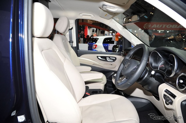 メルセデスベンツ V220d アバンギャルド ロング(東京オートサロン16)
