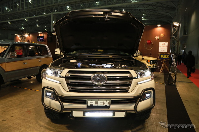 FLEX ランドクルーザー200hp(東京オートサロン16)