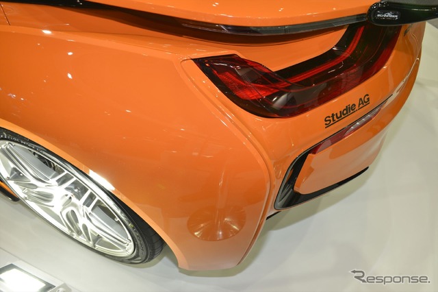 BBSジャパン BMW i8(東京オートサロン16)