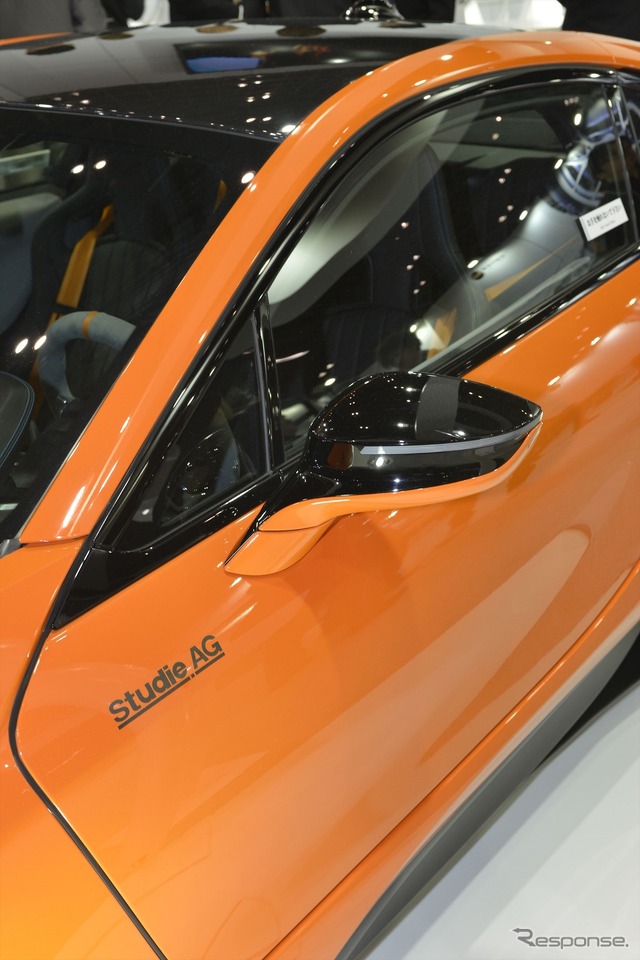 BBSジャパン BMW i8(東京オートサロン16)