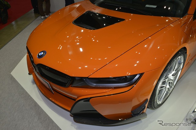 BBSジャパン BMW i8（東京オートサロン16）