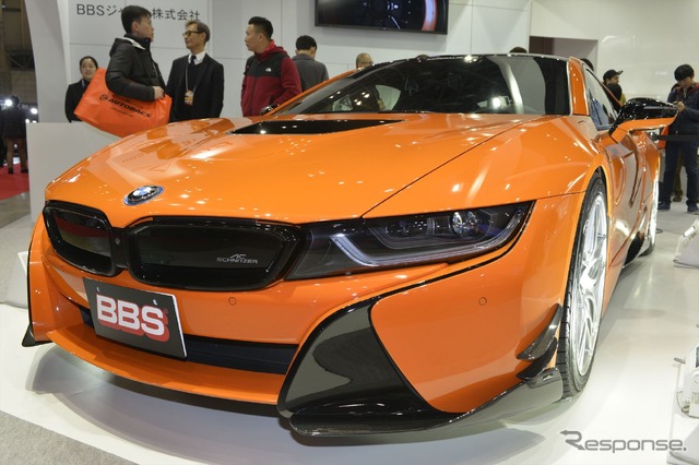 BBSジャパン BMW i8(東京オートサロン16)