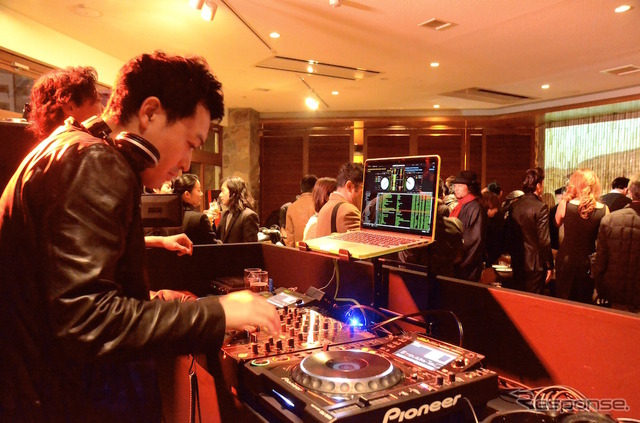 ドゥカティ スクランブラー2016 フルコレクションローンチパーティ。2月4日ロイヤルガーデンカフェ(東京・青山)。