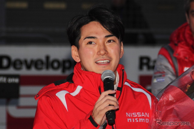 大阪オートメッセの日産ブーストークショーに登場する千代勝正
