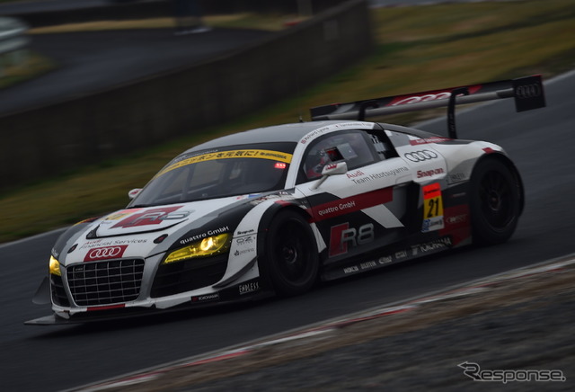 昨季のAudi Team Hitotsuyamaのマシン(先代R8 LMS)。