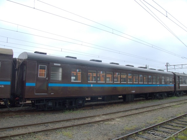 『夜桜列車』は旧国鉄の旧型客車やお座敷客車、展望客車で運行される。写真はお座敷客車。