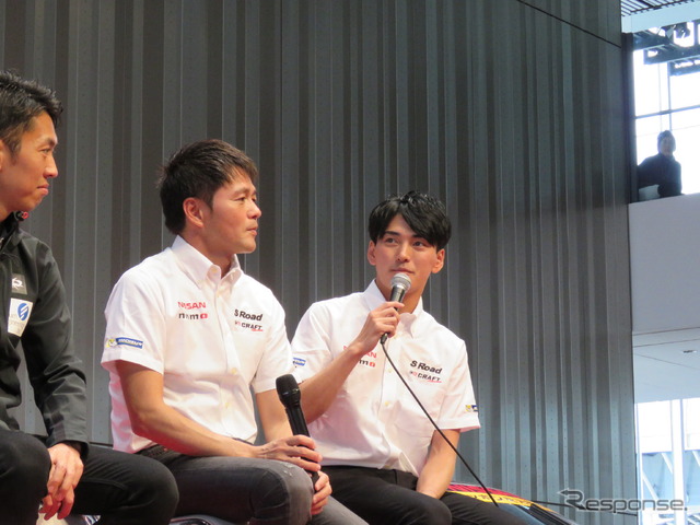 今季GT500に初参戦する千代勝正(マイク)。隣に座る大ベテラン本山と組んで走る。