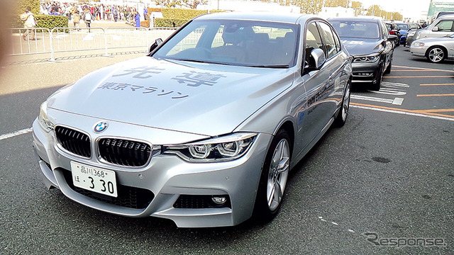 東京マラソン2016のランナーたちとともに走ったBMWのクルマたち