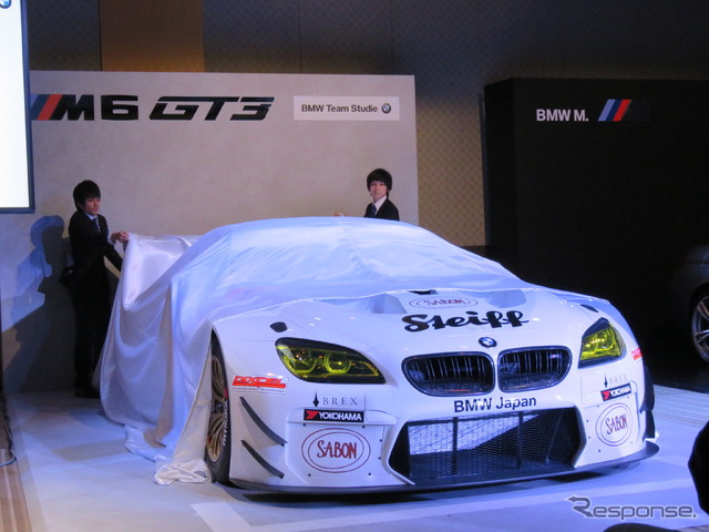 アンヴェールされたニューマシン「M6 GT3」。