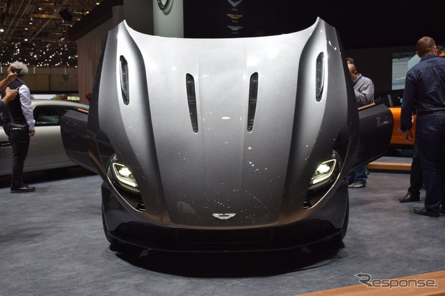 アストンマーティン DB11(ジュネーブモーターショー16)
