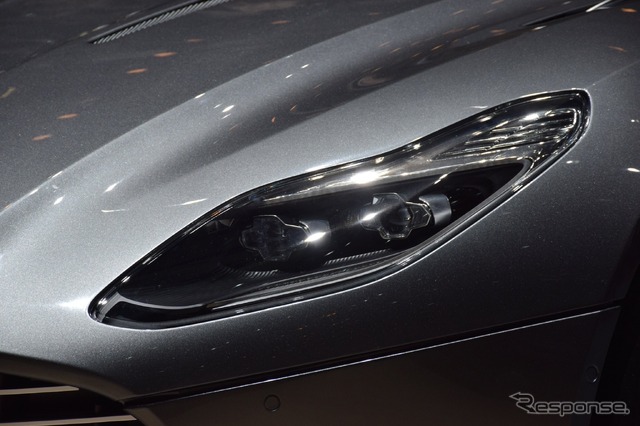 アストンマーティン DB11(ジュネーブモーターショー16)