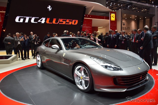 フェラーリ GTC4ルッソ(ジュネーブモーターショー16)