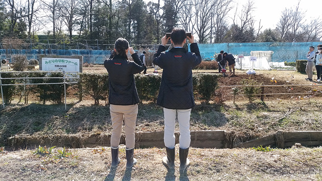 埼玉県宮代町の複合観光農園「新しい村」で3月に行われたホンダ新型耕うん機シリーズ体験会。新しい自走式小型耕うん機「サ・ラ・ダ FF500」や小型耕うん機「こまめ」「プチな」を畑で実際に走らせてみた