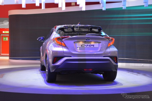 トヨタ C-HR(ジュネーブモーターショー16)