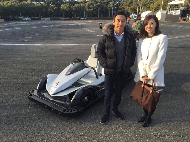 ミニスカートでもF1ドライバー気分を味わえるEV、鈴鹿に登場!…サーキット・チャレンジャー