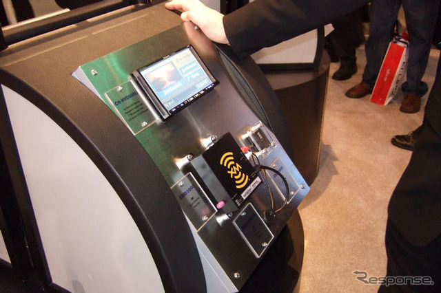 【CES 07】パナソニックは北米市場へ2DIN一体型ハイエンドナビで参入