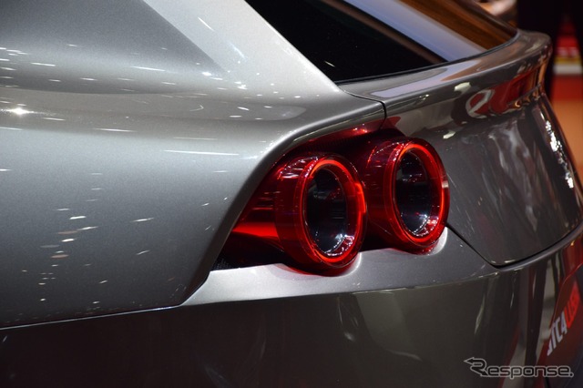 フェラーリ GTC4ルッソ(ジュネーブモーターショー16)