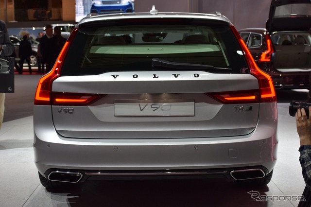ボルボ V90(ジュネーブモーターショー16)