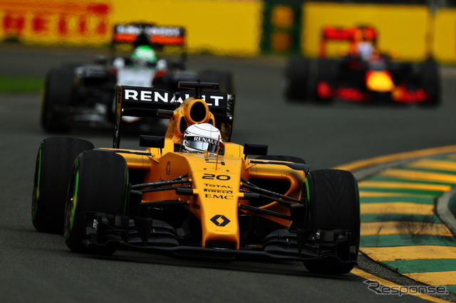 黄色メインのデザインに変更したルノーF1チーム