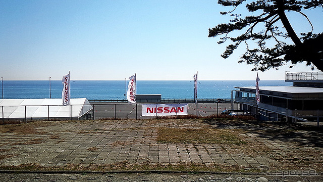 大磯で、1月にマイナーチェンジしたNV350キャラバンや海外向けタイタンやナバラなど、日産の小型商用車(LCV)ラインナップの展示・試乗が行われた