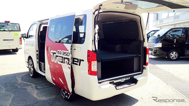 大磯で、1月にマイナーチェンジしたNV350キャラバンや海外向けタイタンやナバラなど、日産の小型商用車(LCV)ラインナップの展示・試乗が行われた