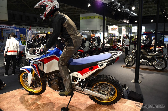 CRF1000L Africa Twinをベースに、アドベンチャーイメージをより際立たせたコンセプトモデル、Africa Twin Adventure Sports Concept。