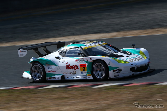 #2 ロータス EVORA MC(GT300クラス)