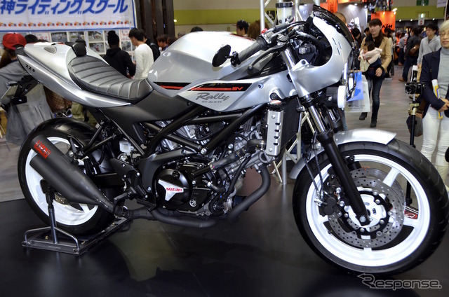 「カフェレーサー×オンロードラリー」をテーマとしたカスタムコンセプト、SV650 RALLY CONSEPT。