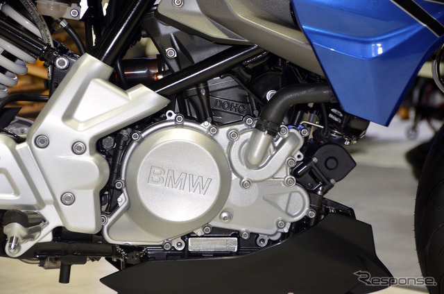 4ストローク単気筒313ccエンジンを搭載するBMW Motorrad G310R。