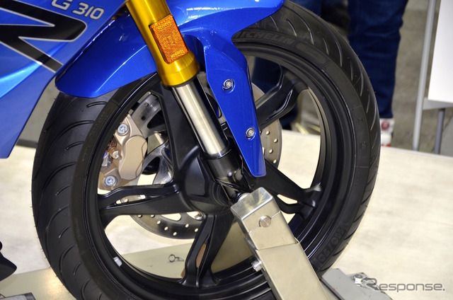 4ストローク単気筒313ccエンジンを搭載するBMW Motorrad G310R。