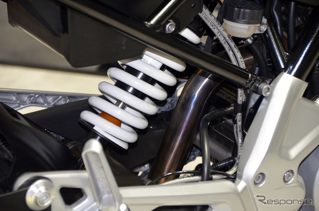 4ストローク単気筒313ccエンジンを搭載するBMW Motorrad G310R。