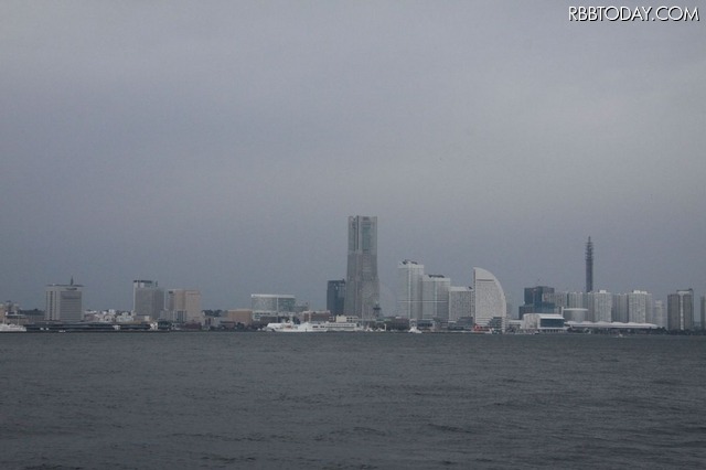 大黒ふ頭からのみなとみらい地区