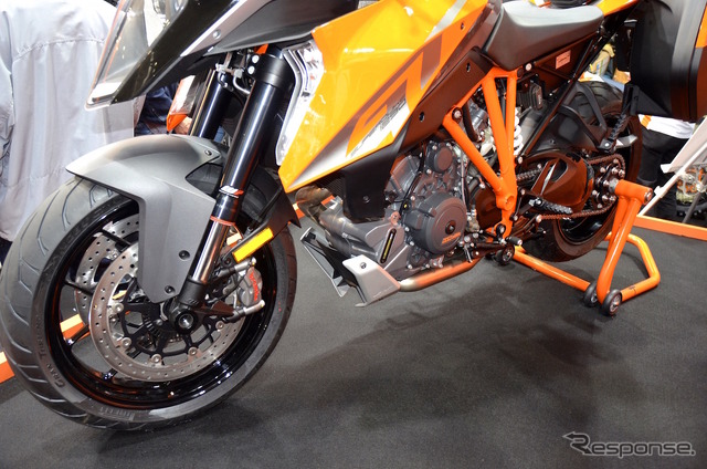 本邦初公開となったKTMのスーパースポーツツアラー1290 SUPER DUKE GT。