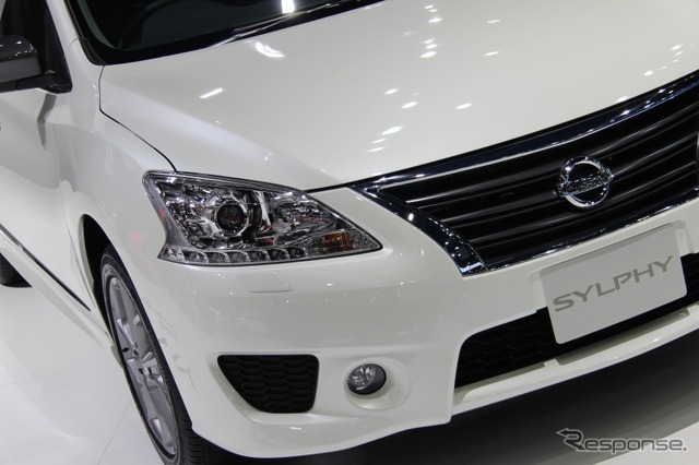 日産 シルフィ 1.6 DIG TURBO(バンコクモーターショー16)