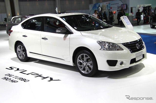 日産 シルフィ 1.6 DIG TURBO(バンコクモーターショー16)
