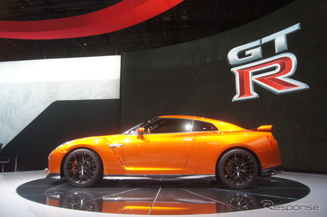 日産 GT-R の2017年モデル(ニューヨークモーターショー16)