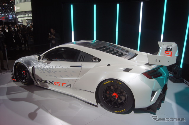 新型アキュラ(ホンダ)NSX GT3(ニューヨークモーターショー16)
