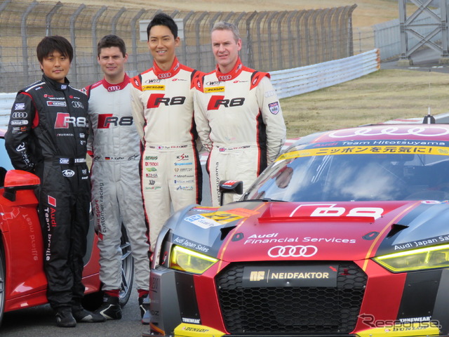 左から加藤、カッファー、藤井、ライアン。