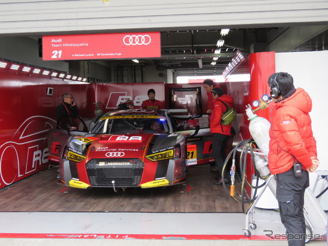 Audi Team HitotsuyamaのR8 LMS（#21）。