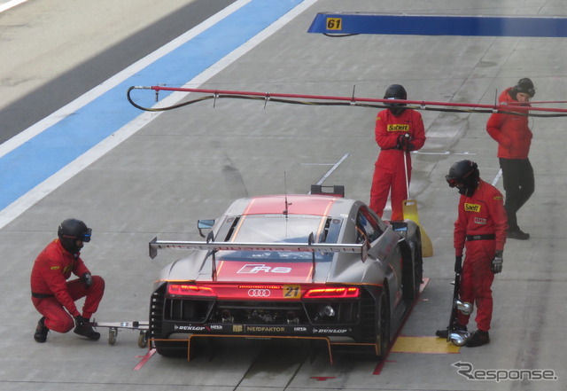 Audi Team HitotsuyamaのR8 LMS（#21）。