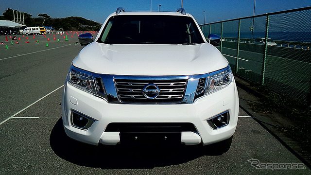日産ピックアップ12代目、欧米豪などで販売される『NP300 NAVARA』(ナバラ)。3月に大磯で行われた日産日産小型商用車(LCV)オールラインナップ公開にて