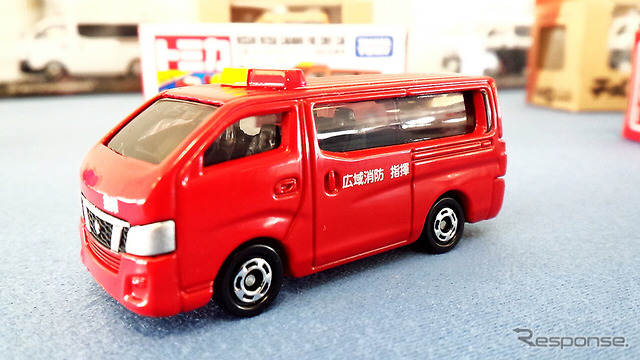 トミーテックやトミカのミニカーもズラリ展示された。3月に大磯で行われた日産日産小型商用車(LCV)オールラインナップ公開にて