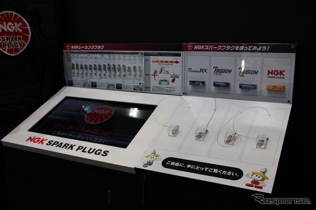 NGKブース(東京モーターサイクルショー16)